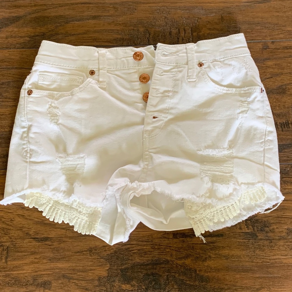 Mudd | High rise jean shorts | size 3